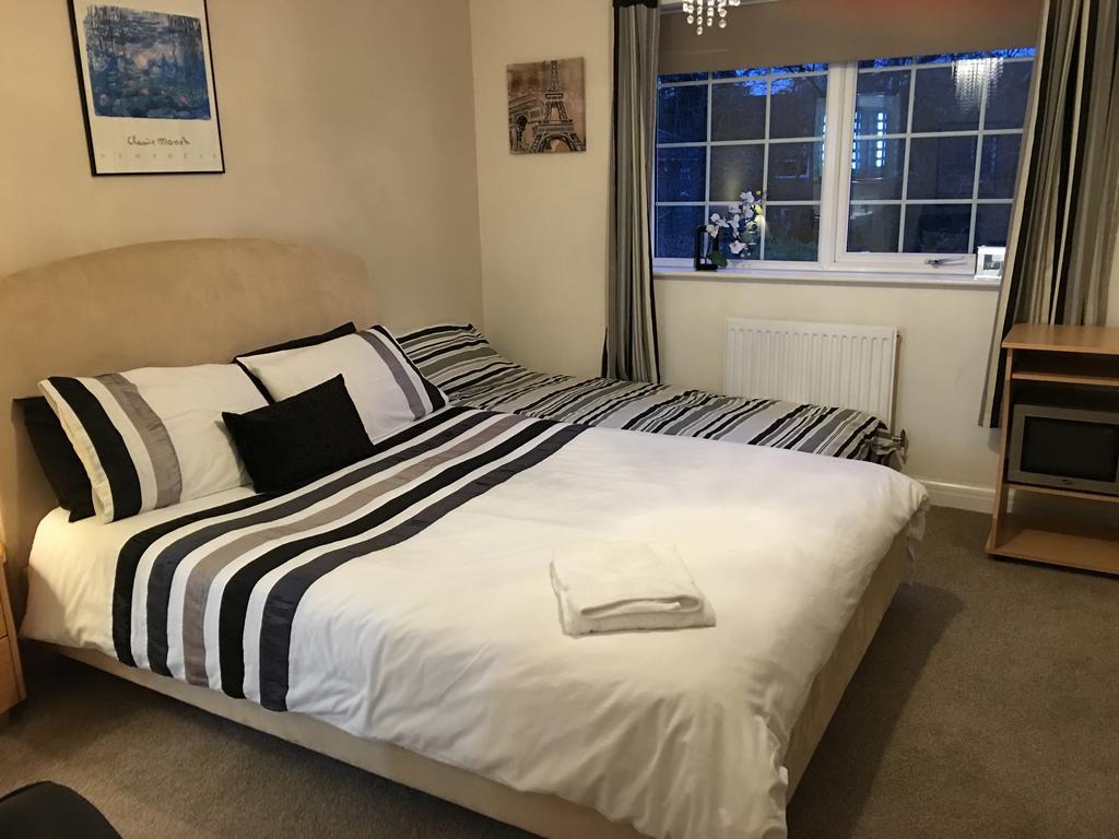 Bed and Breakfast Sleepneat Ascot  Habitación foto