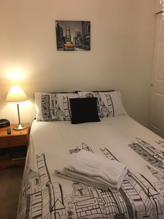 Bed and Breakfast Sleepneat Ascot  Habitación foto